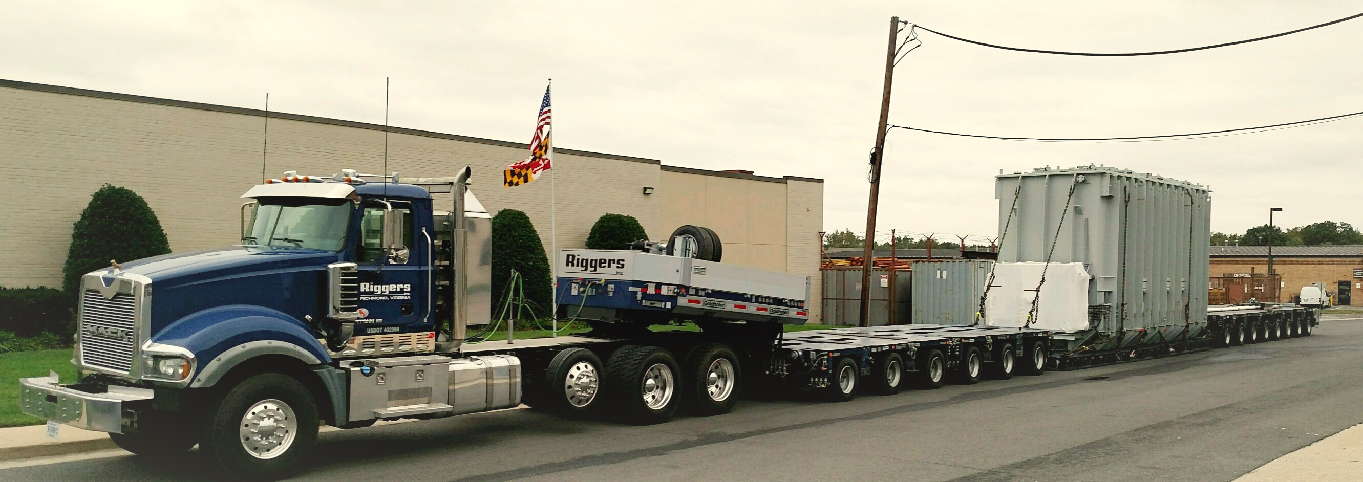 transformer and trailer 2_Fotor