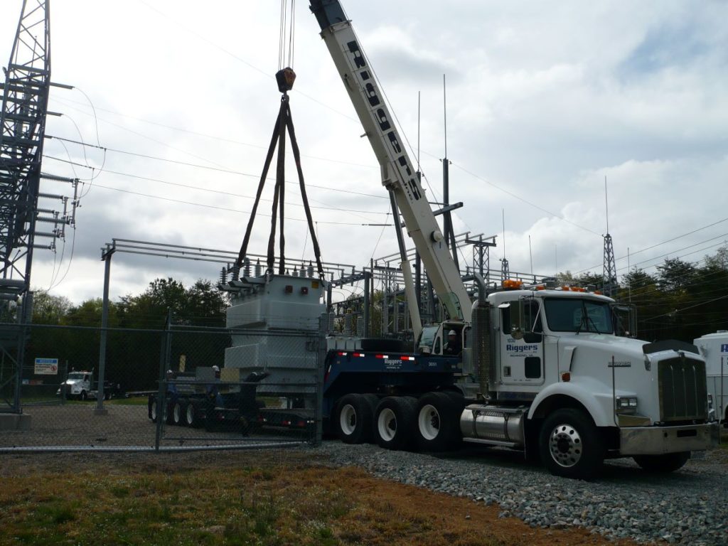 Energy, Oil & Gas Heavy Equipment Moving & Rigging